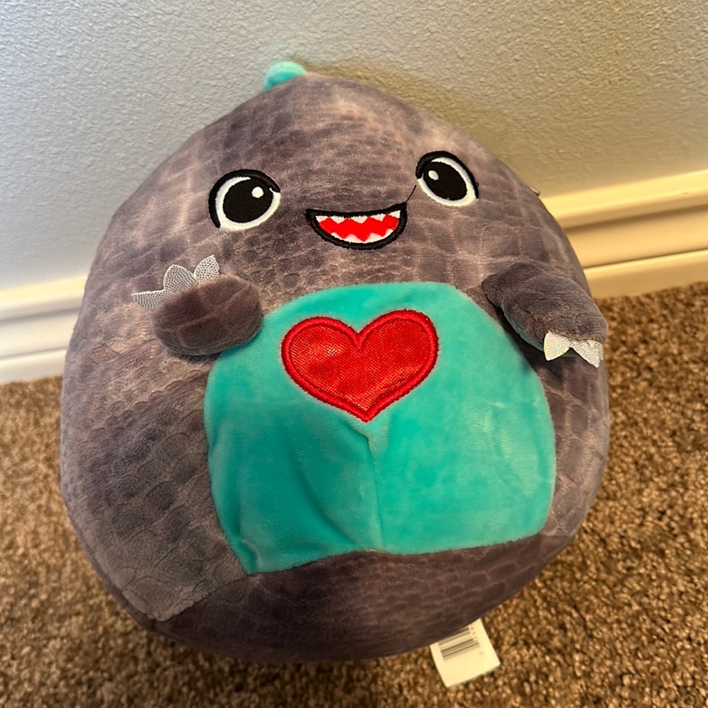 Chuey the dinosaur valentines edition